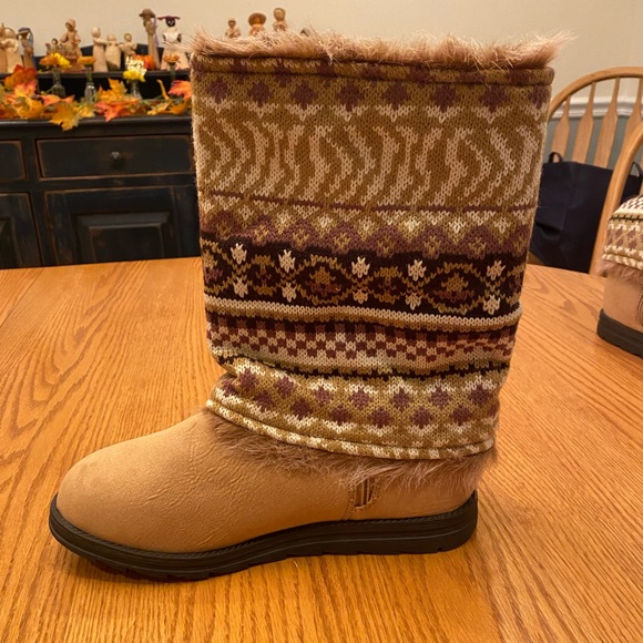 Muk Luks Women's Reversible Andrea Sweater Boot - Picture 2 of 6
